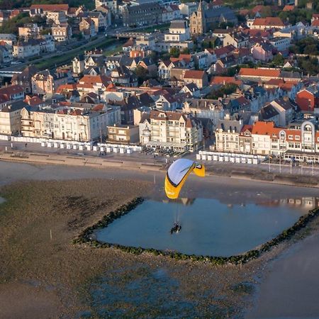 La Petite Maison A Deux Pas De La Mer Wimille 外观 照片